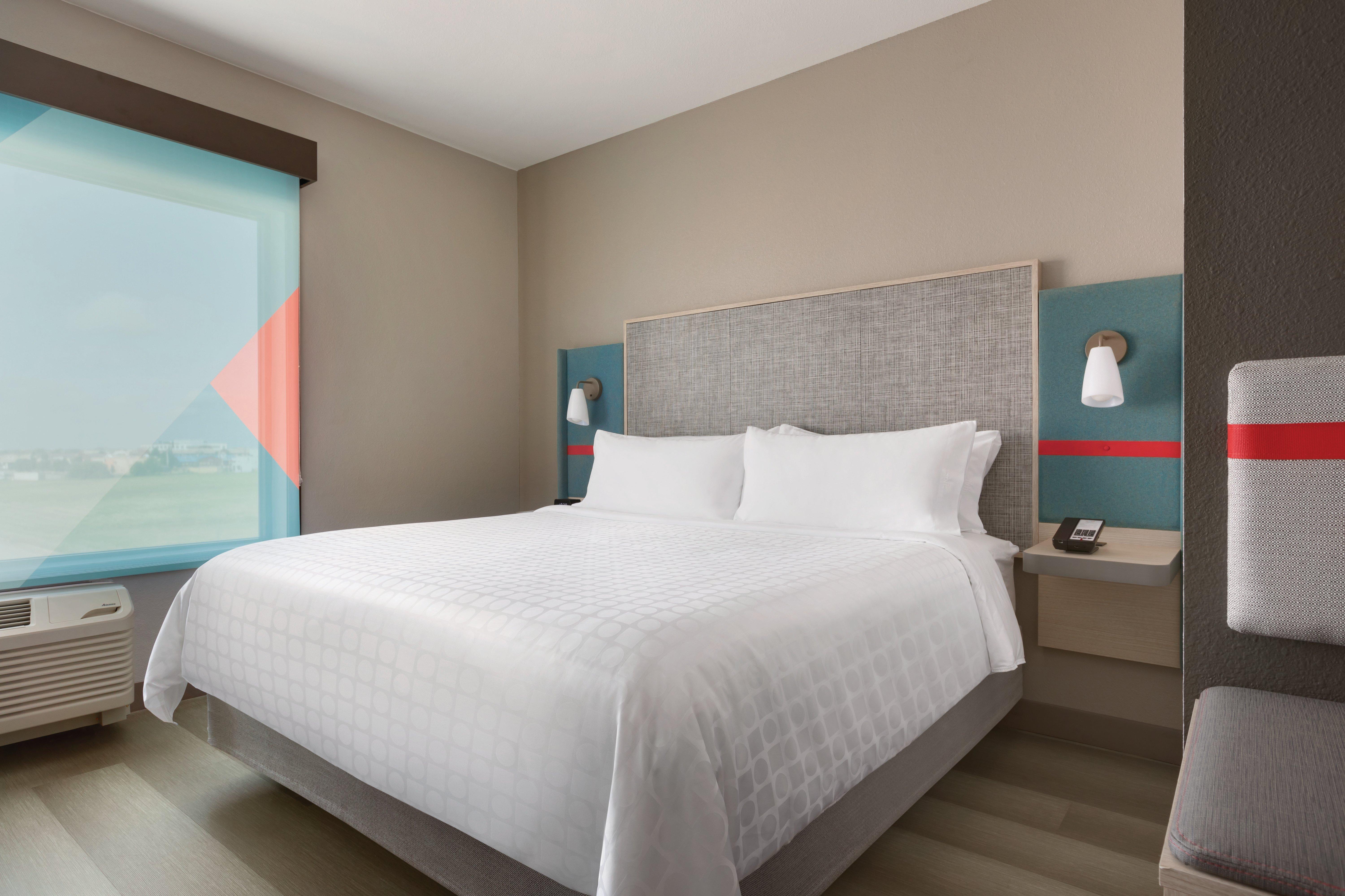 Avid Hotels - Boston Logan Airport - Revere By Ihg Экстерьер фото