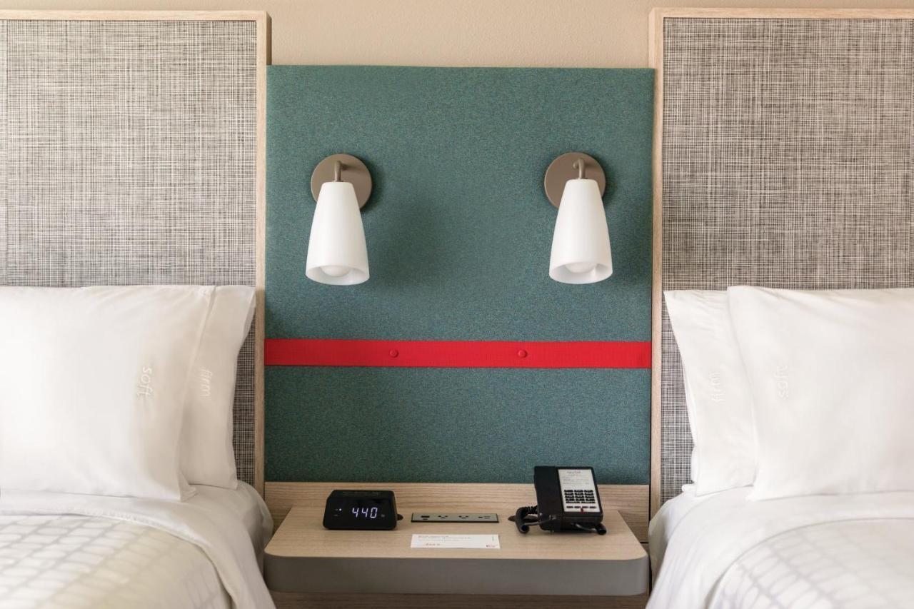 Avid Hotels - Boston Logan Airport - Revere By Ihg Экстерьер фото