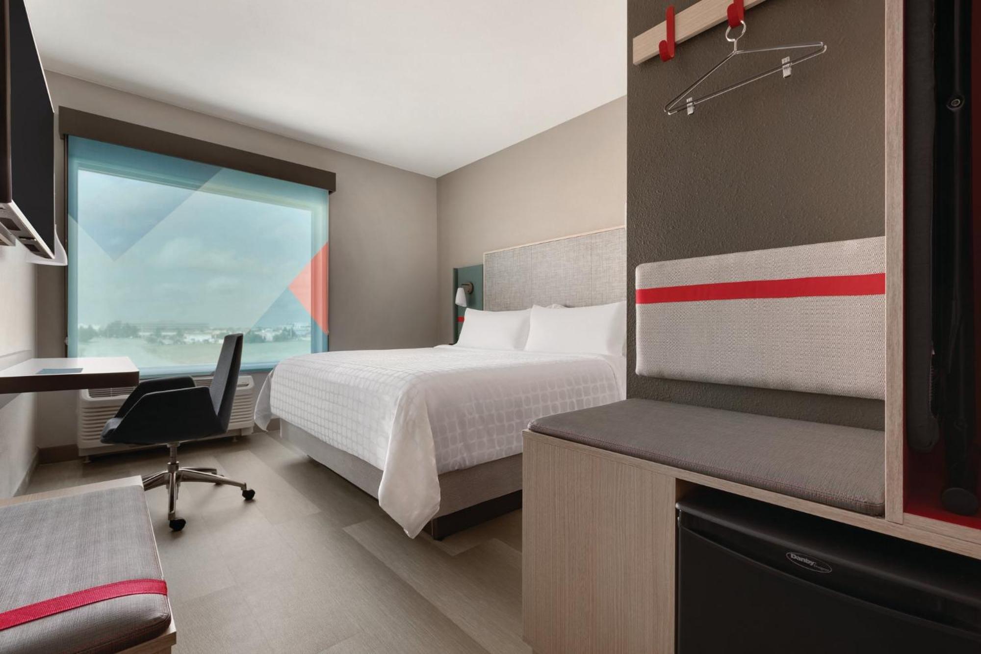 Avid Hotels - Boston Logan Airport - Revere By Ihg Экстерьер фото